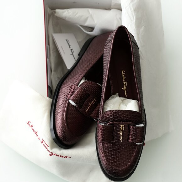 Brand new Ferragamo Vivaldo women loafers, size 8, purple, original price $1250 - Picture 5 of 7